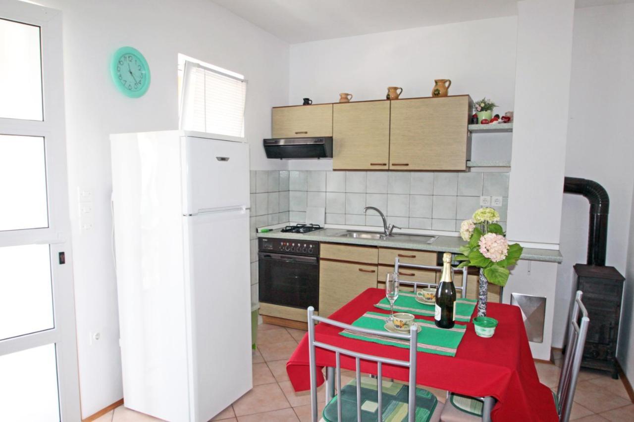 Apartments By The Sea Vinjerac, Zadar - 5824 외부 사진