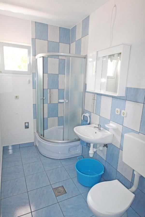 Apartments By The Sea Vinjerac, Zadar - 5824 외부 사진